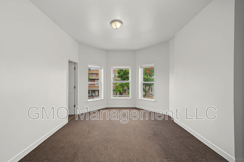 4341 W Gladys St – photo 2