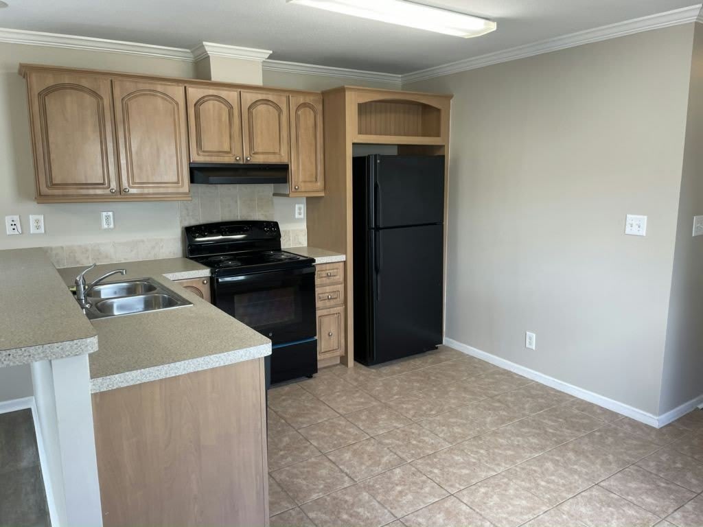 10550 W State Rd 84 – photo 4