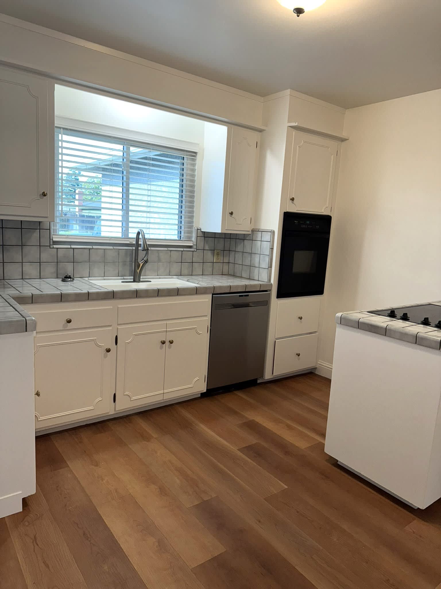 33 Russell Avenue – photo 5