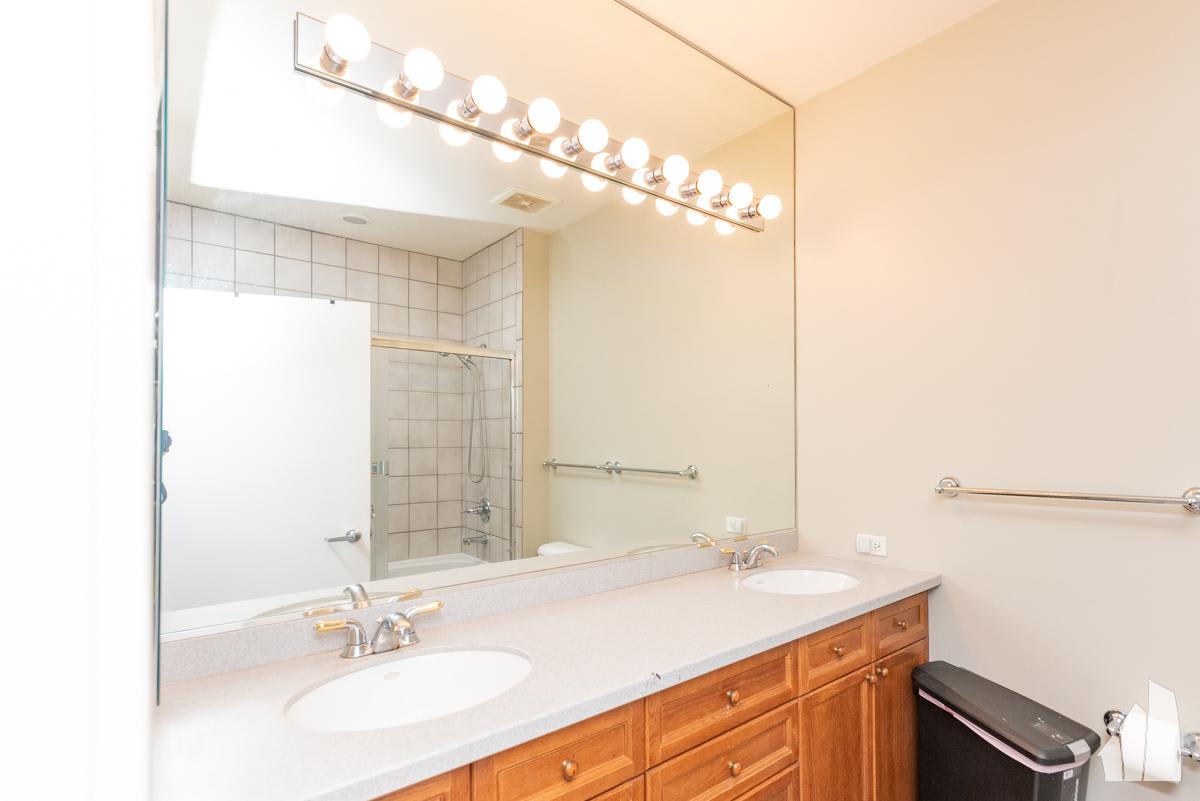 324 N Jefferson – photo 4