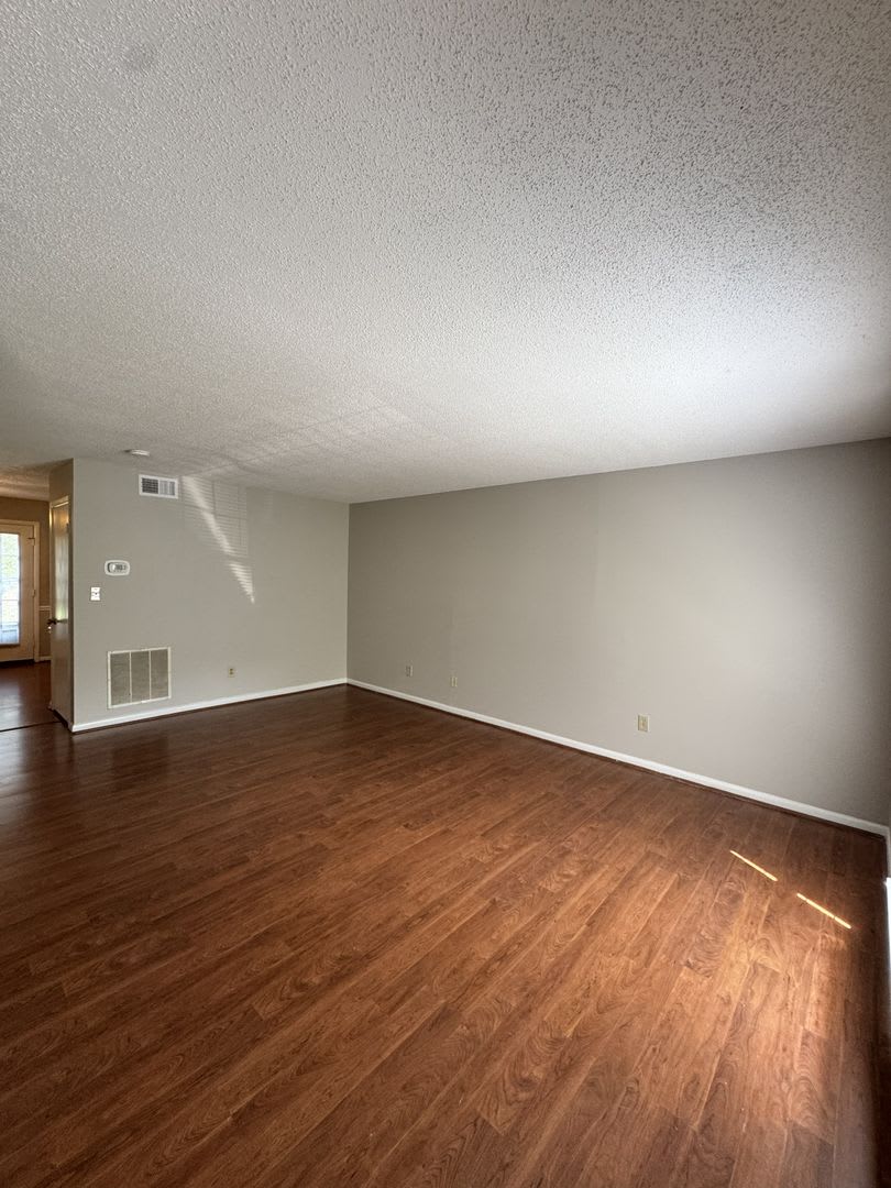Ready To Move In 200 Off First Month Rent – photo 2