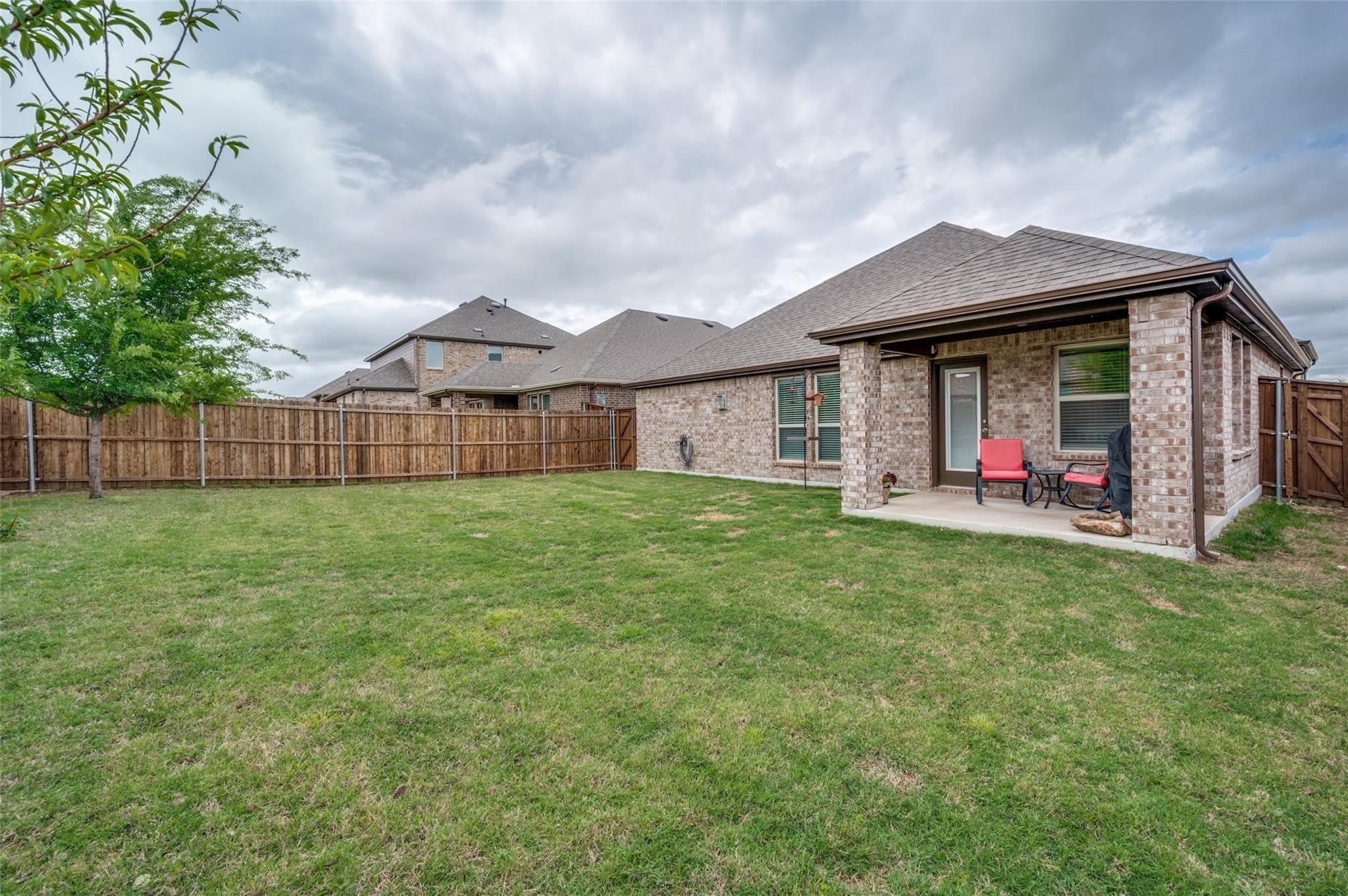 2937 Log Cabin Drive – photo 3