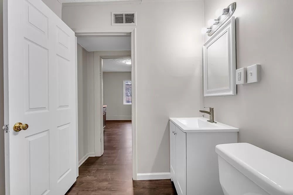 2120 Robin Street 4 – photo 2