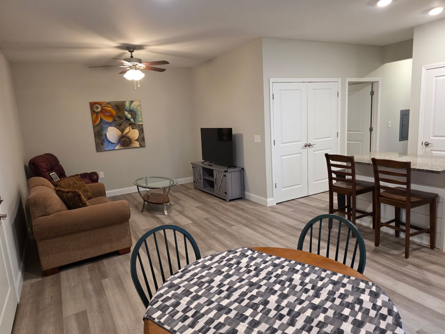 2 Bed 2 Bath – photo 3