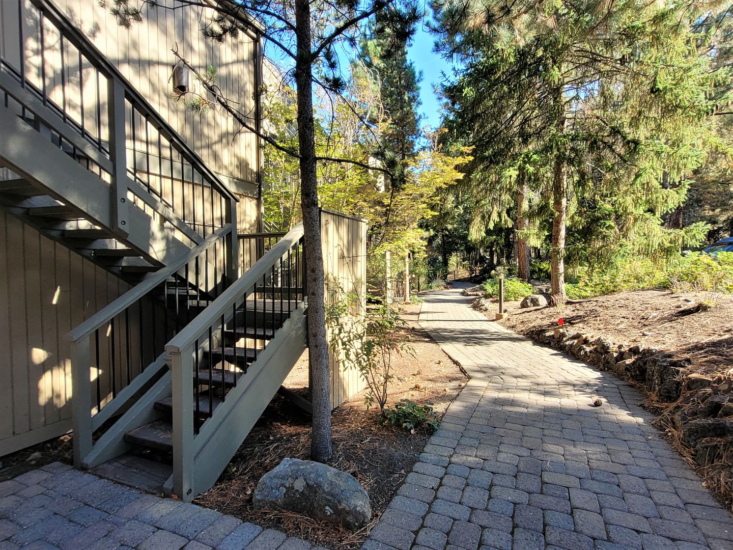 Mt. Bachelor Village Condo #207 – photo 5