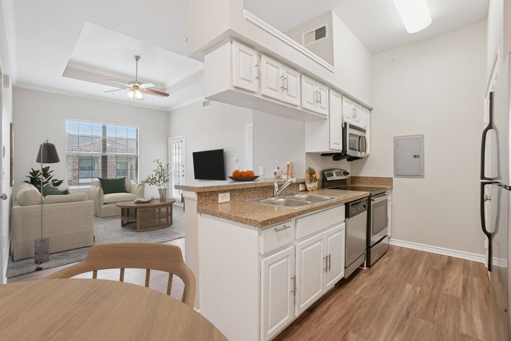 Clairmont At 121 – photo 1