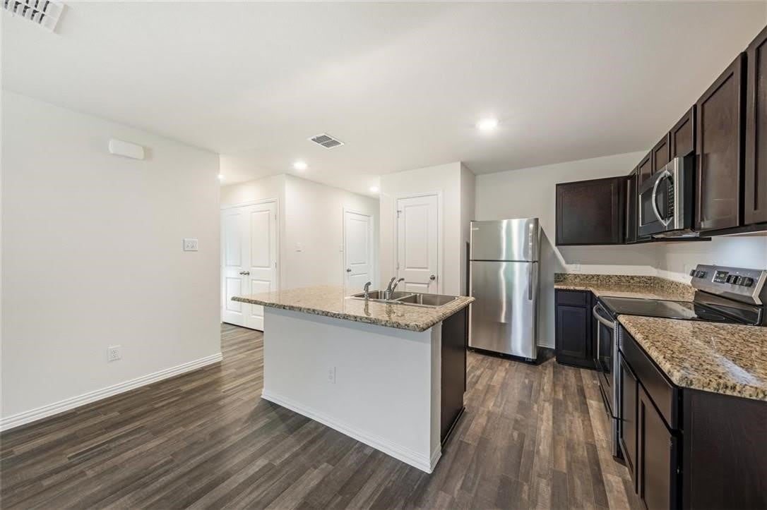 1005 Dawson Street – photo 5