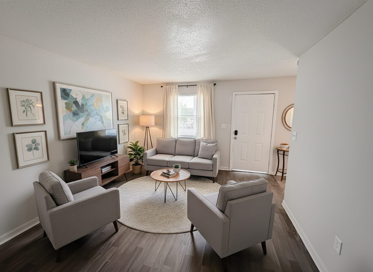 Remount Place. Clean, Convenient, Affordable Living – photo 5