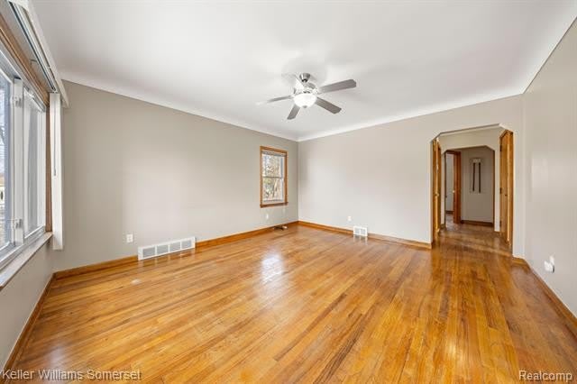 23250 FIRWOOD Avenue – photo 3