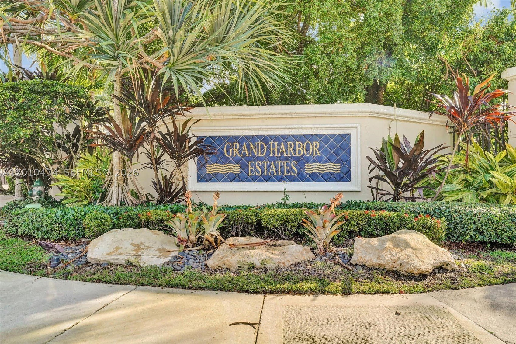 1575 Windjammer Way – photo 2