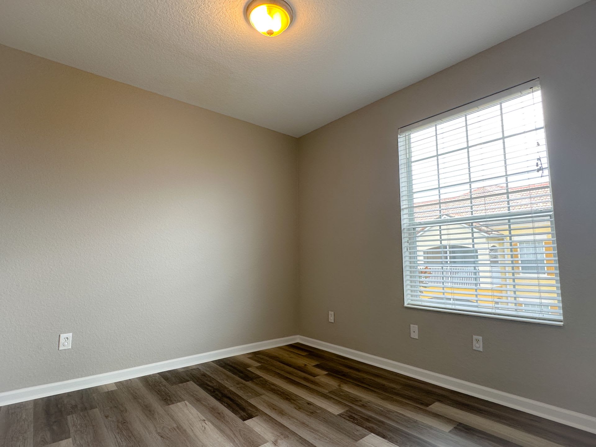 STONEBRIDGE RESERVE • 3 bd • 2 ba • 1,247 ft² – photo 5
