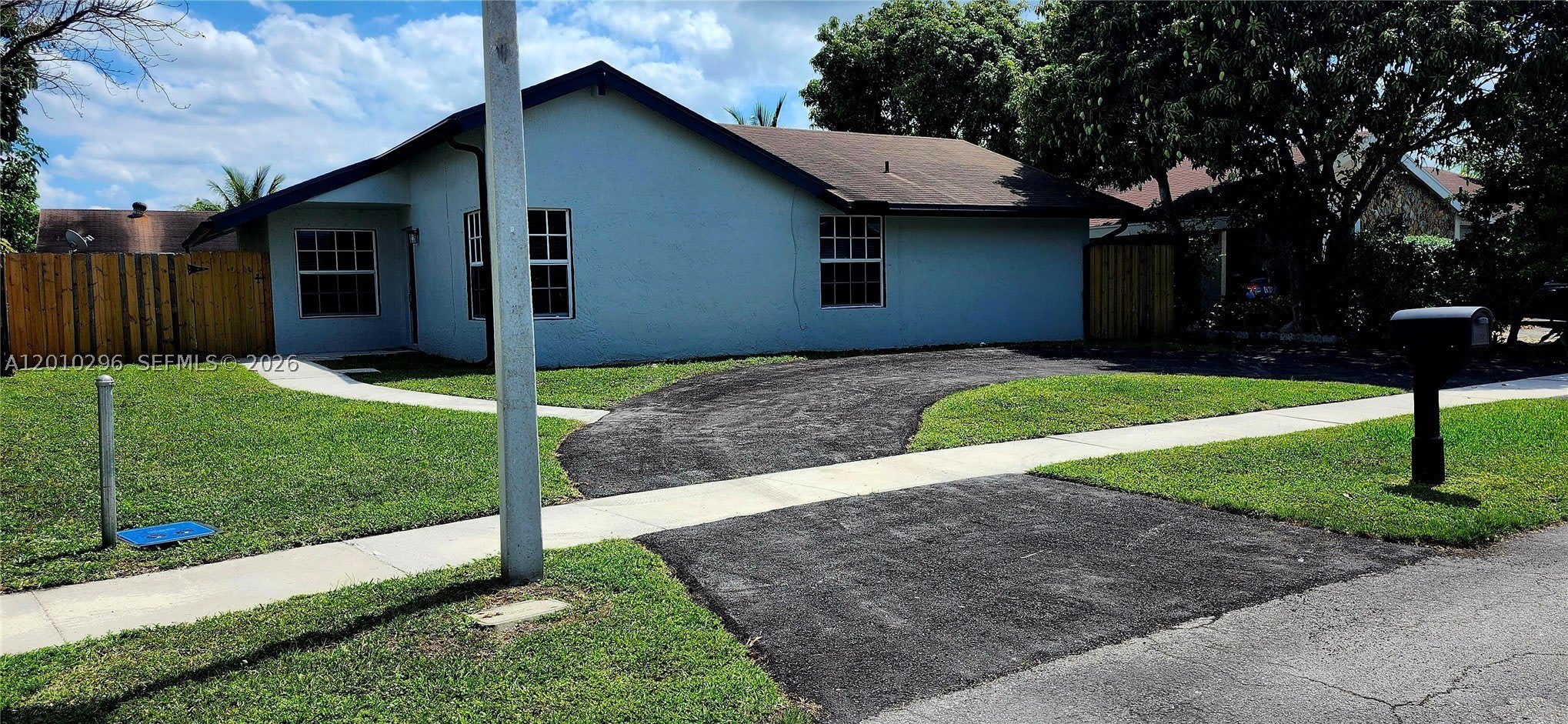 8120 SW 4th Ct – photo 3