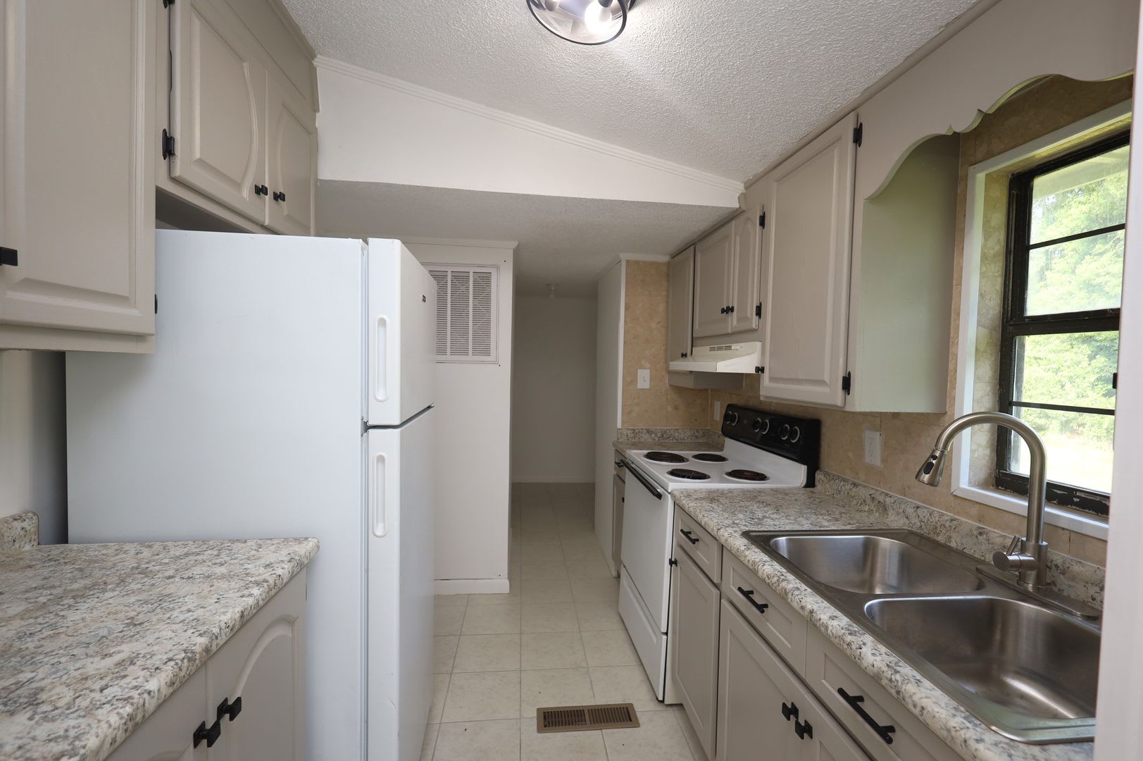 808 Penny Place – photo 4