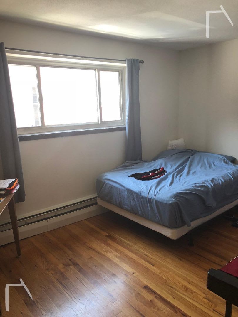Charming 2 Bedroom-No Broker Fee – photo 4