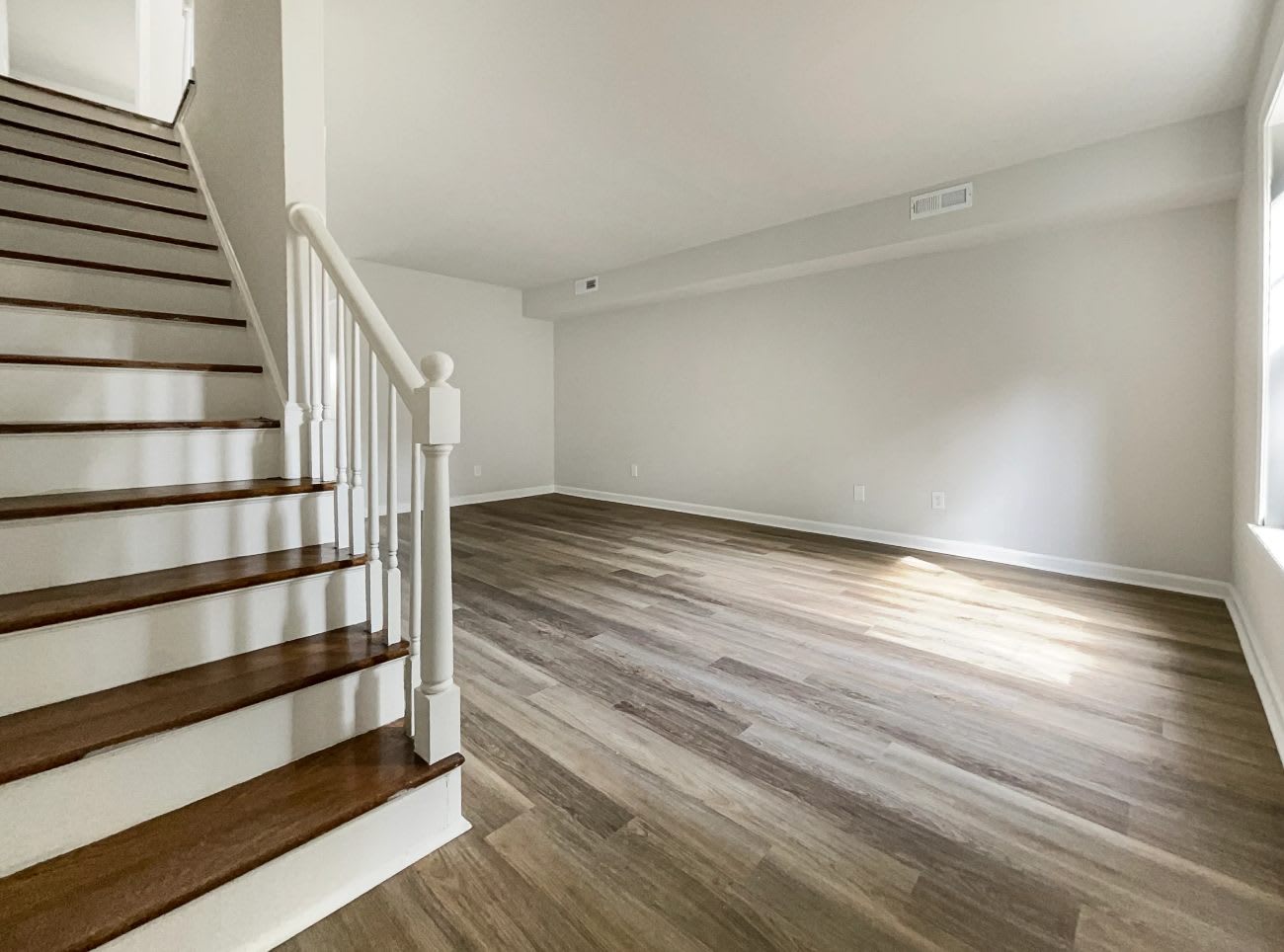 3737 Jamestown Cir – photo 4