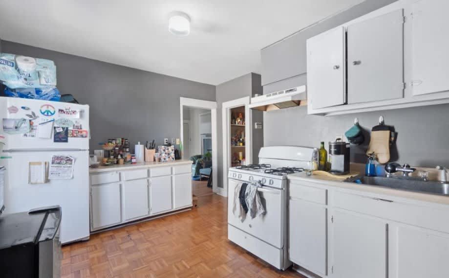 136 George St Unit 2 – photo 3