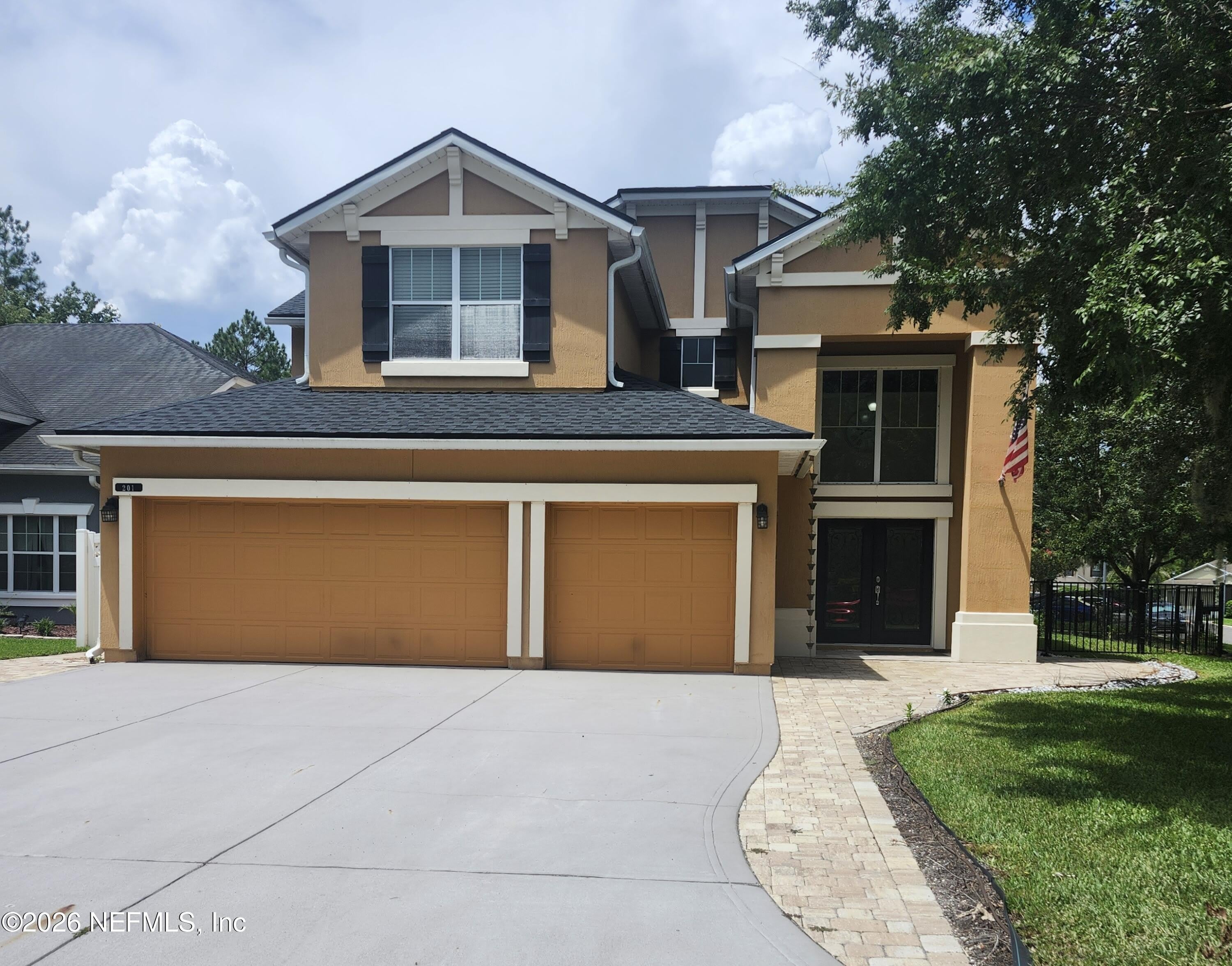201 EDGEFORD Court – photo 1