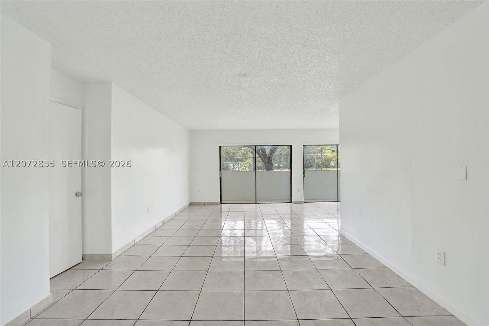 5700 SW 127th Ave – photo 3