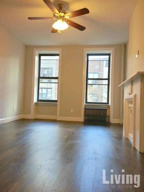 318 E 90TH ST. – photo 2