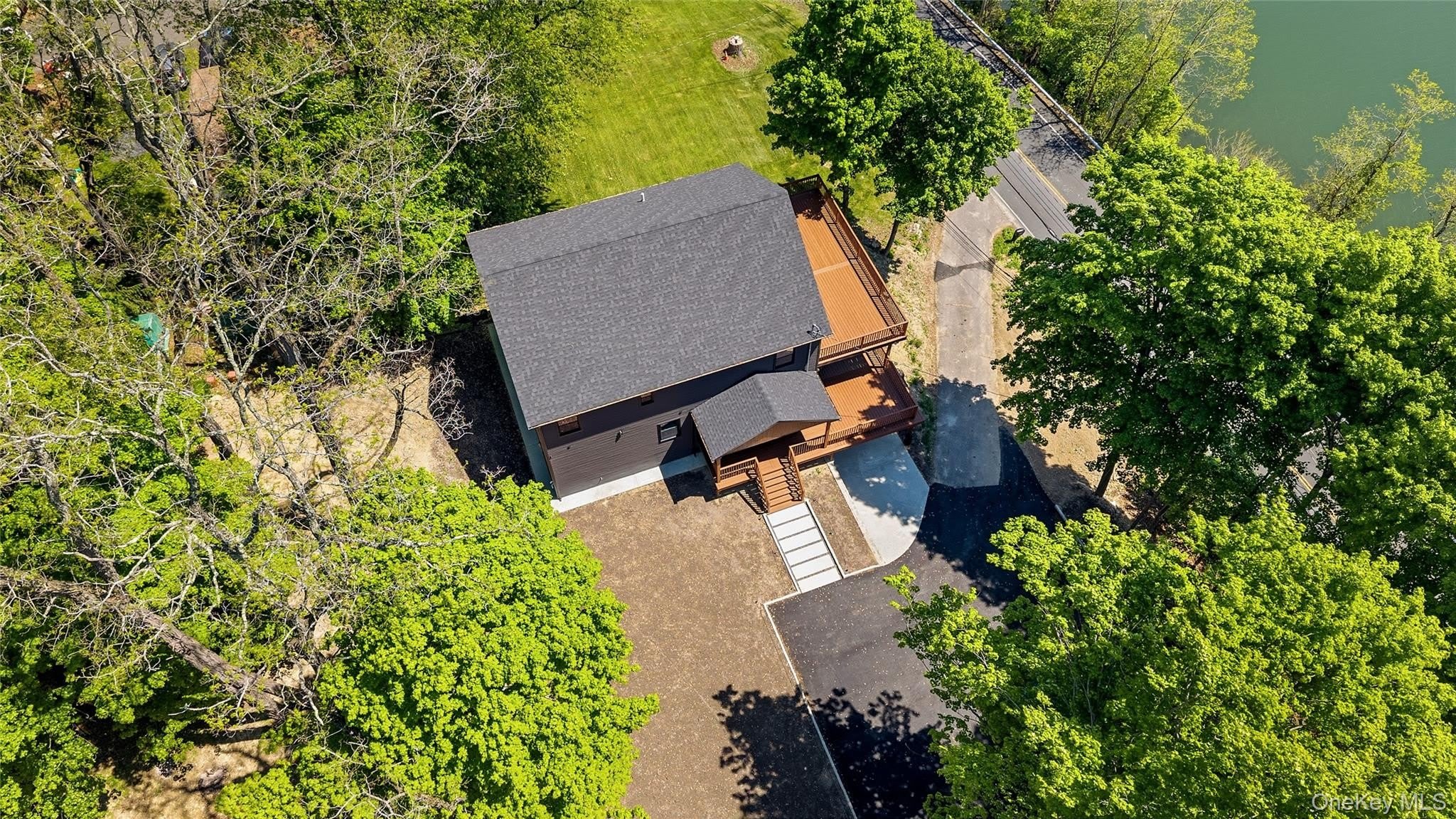 548 Lakes Road – photo 3