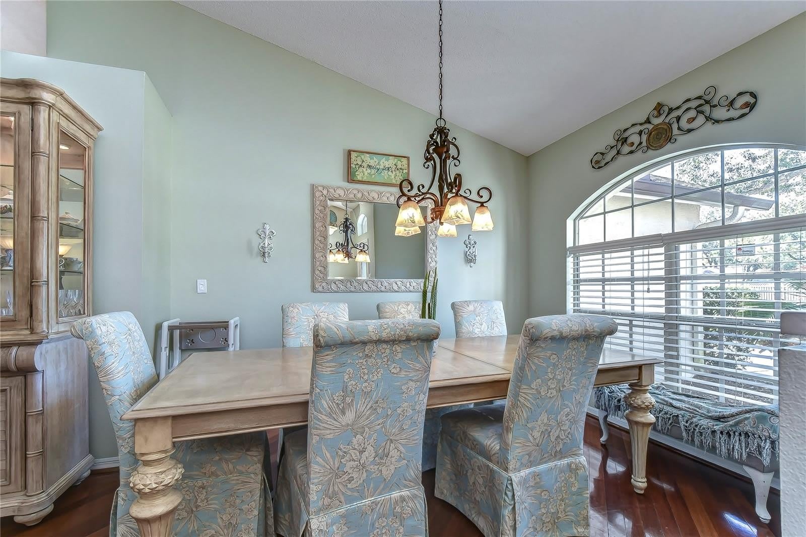 9502 SUNNYOAK Drive – photo 5