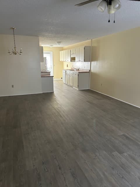 423 East Rosewood Lane – photo 2