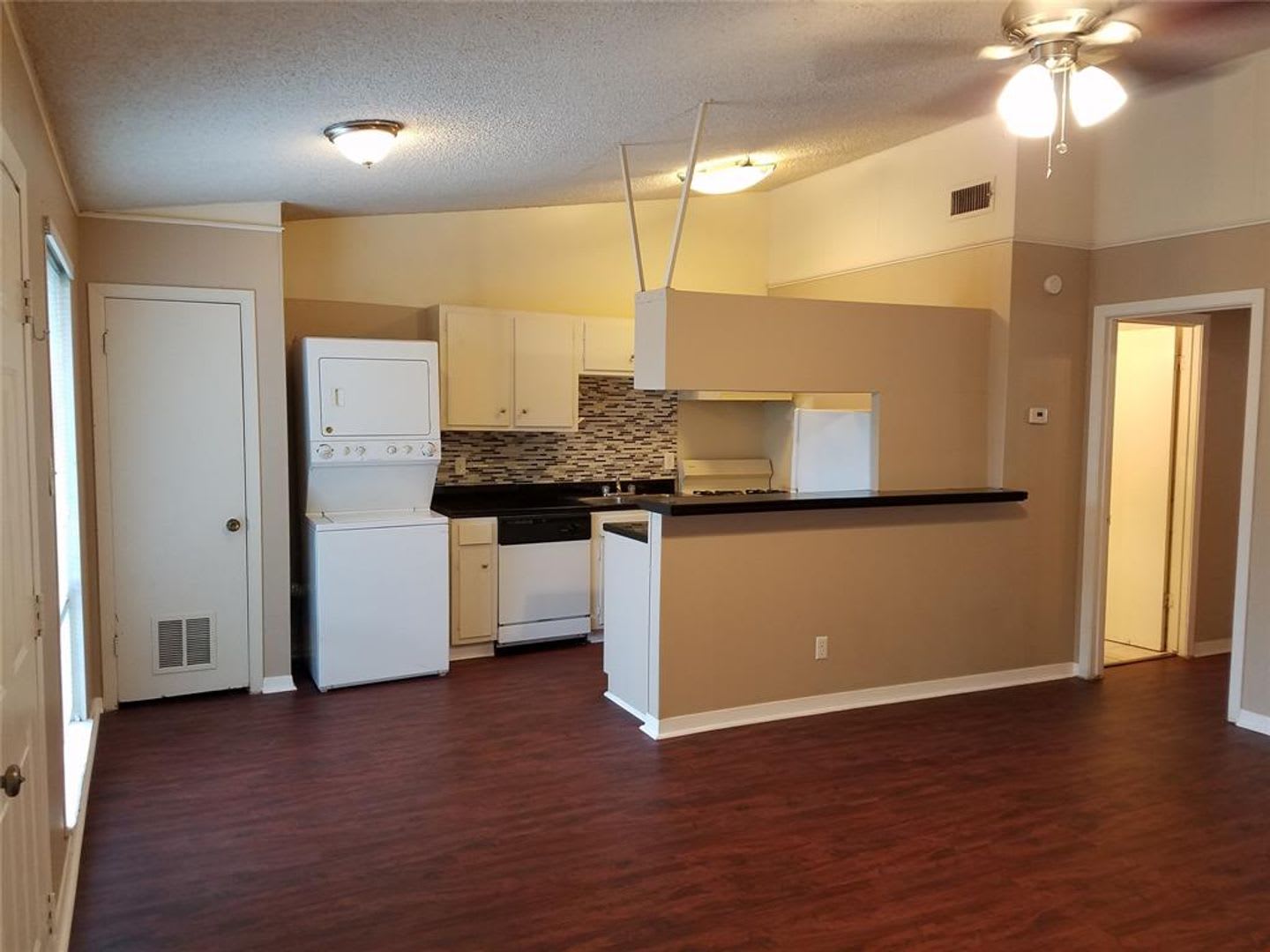 606 W 51 St – photo 4
