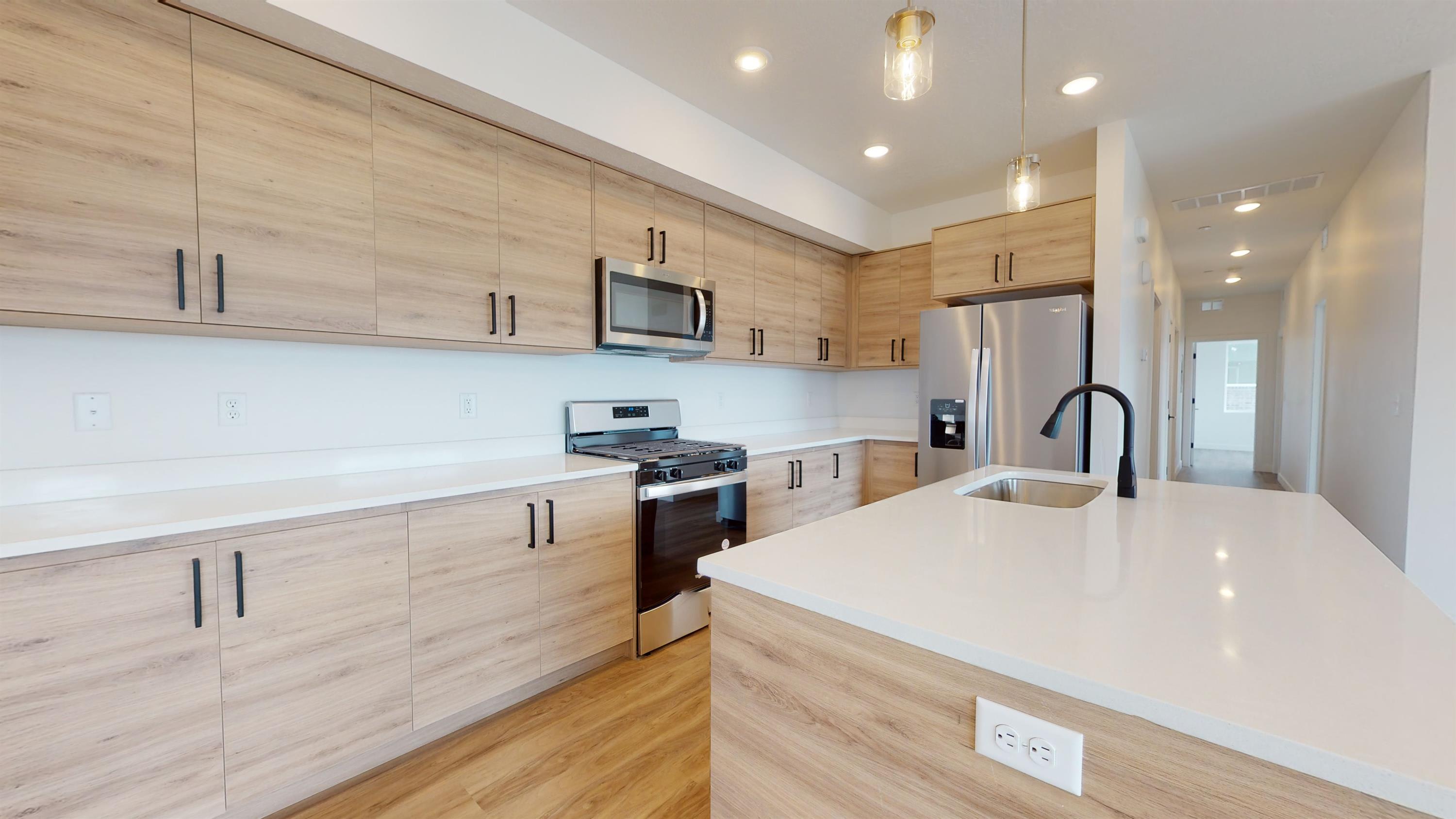 1266 S Sawmill Boulevard – photo 1