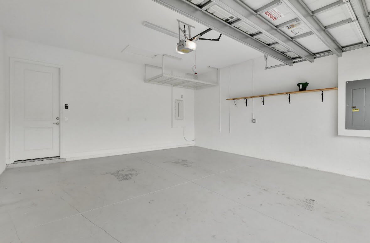 15684 Goldfinch Circle – photo 4