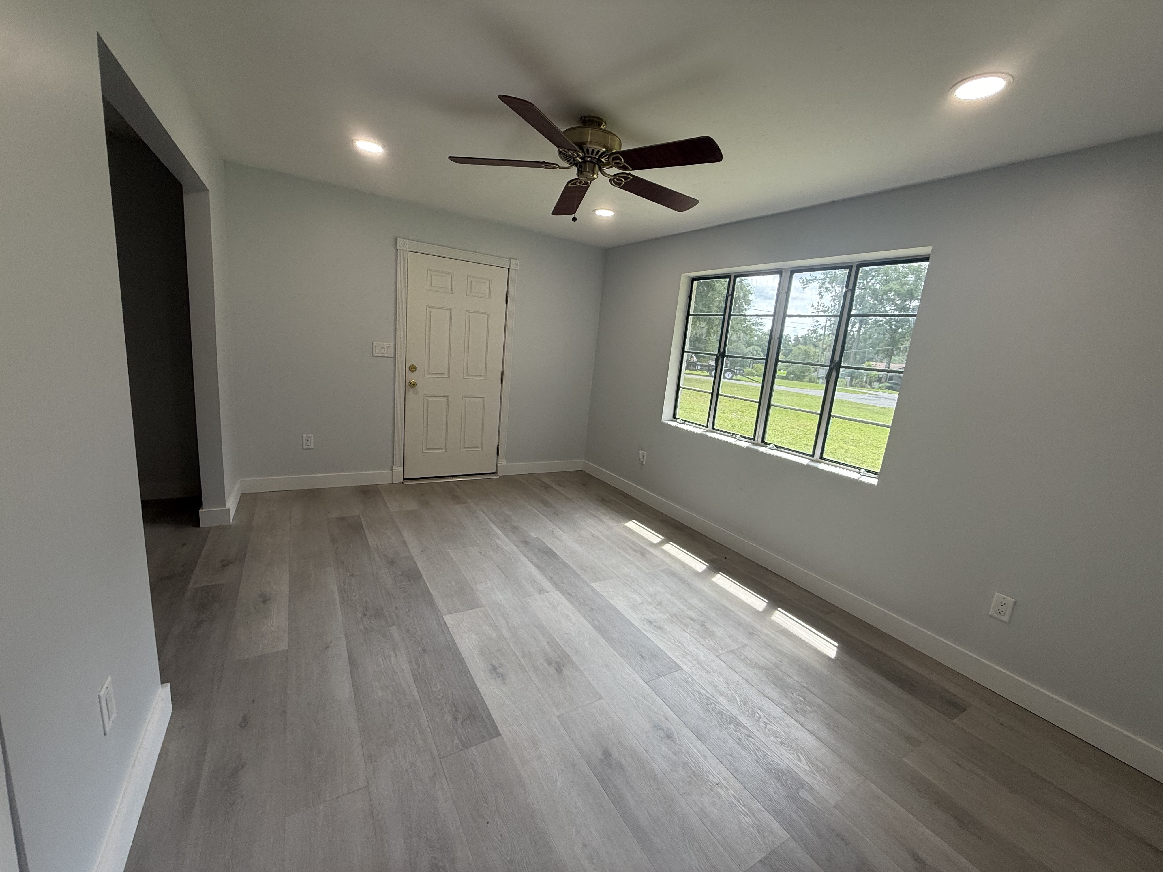 1535 Ne 8th St – photo 5