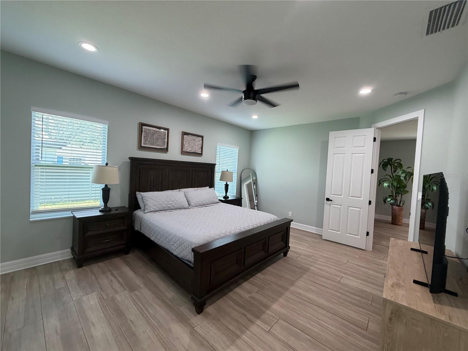 4411 N TAMPANIA Avenue – photo 3