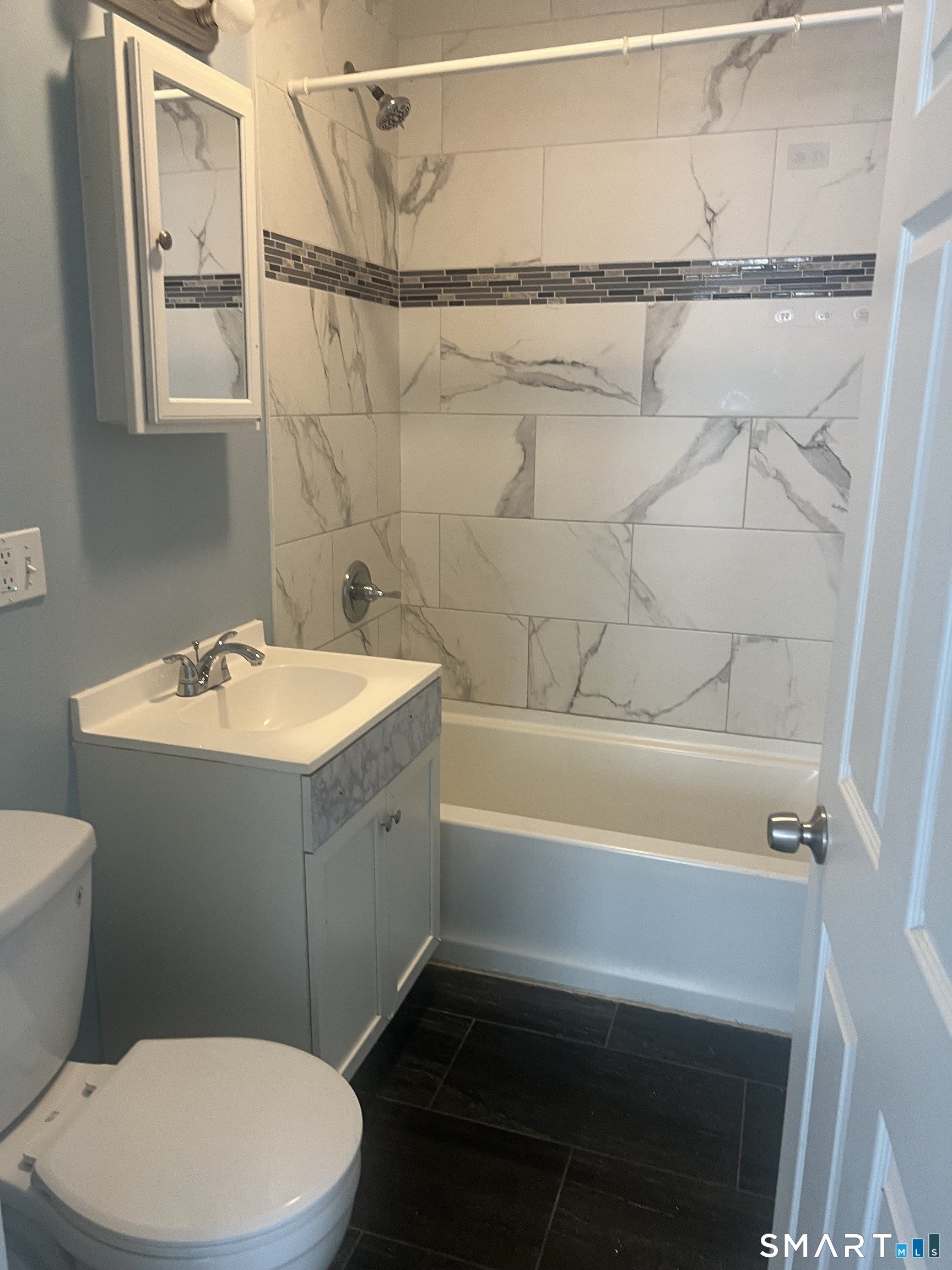 284 Hillside Avenue – photo 3