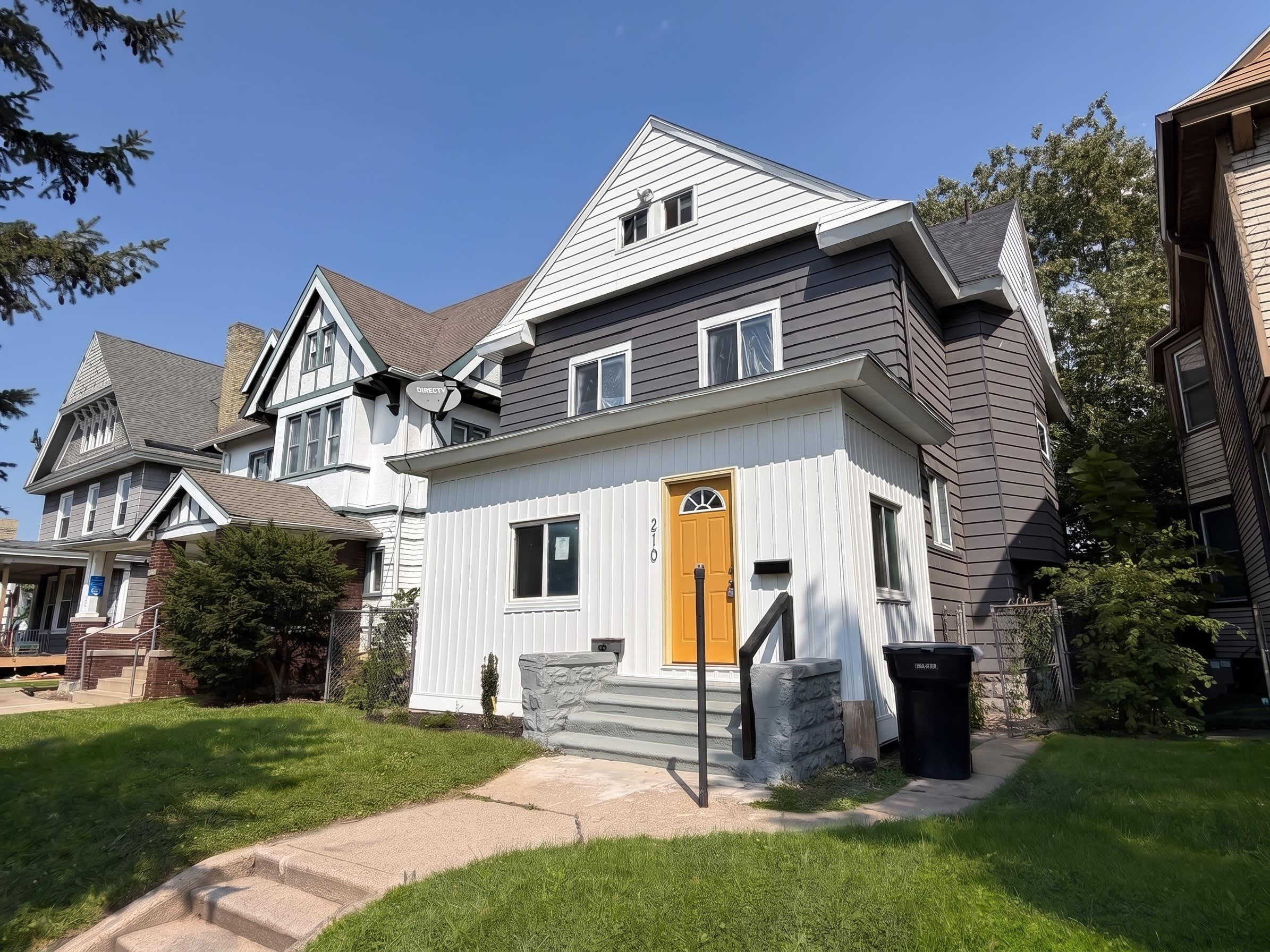 210 South Taylor Street – photo 3