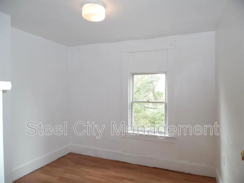 12 Cuyler Avenue – photo 5