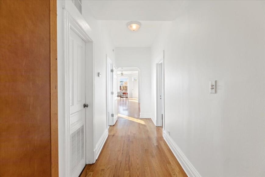 3268 W Fullerton – photo 4