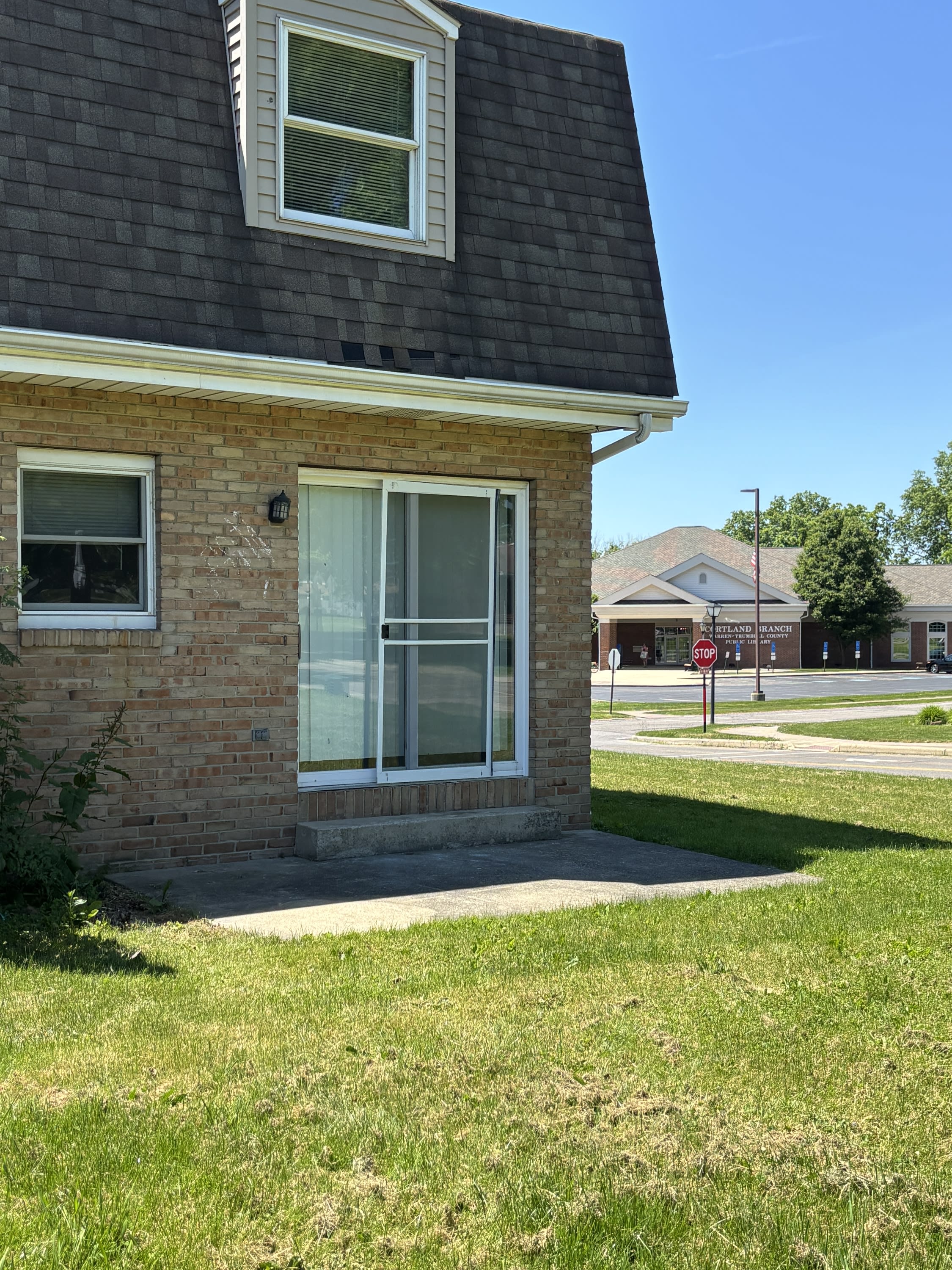 601 Lakeview Drive – photo 2