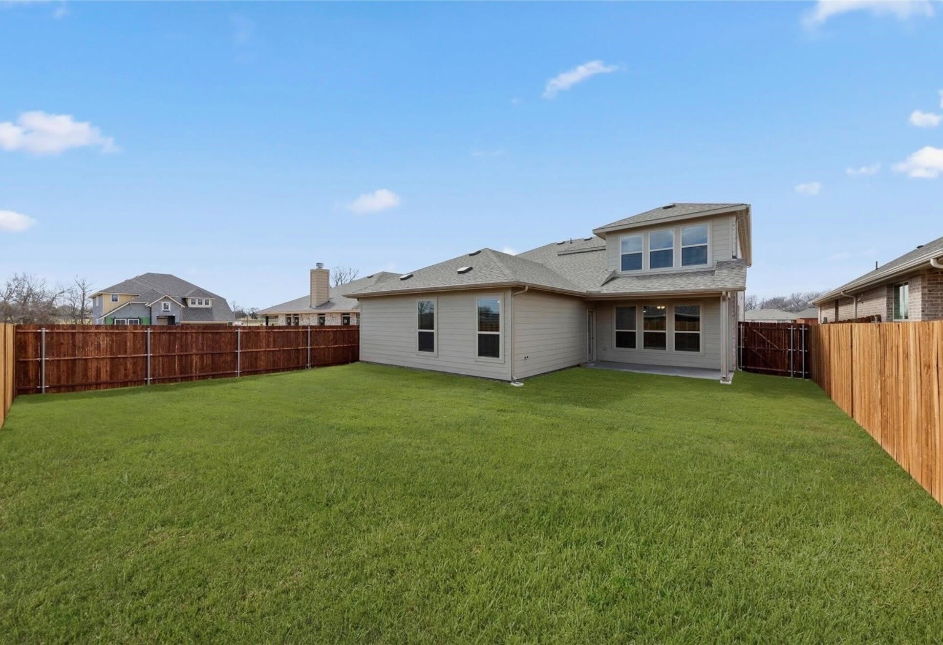 2112 Sesaro Drive – photo 2