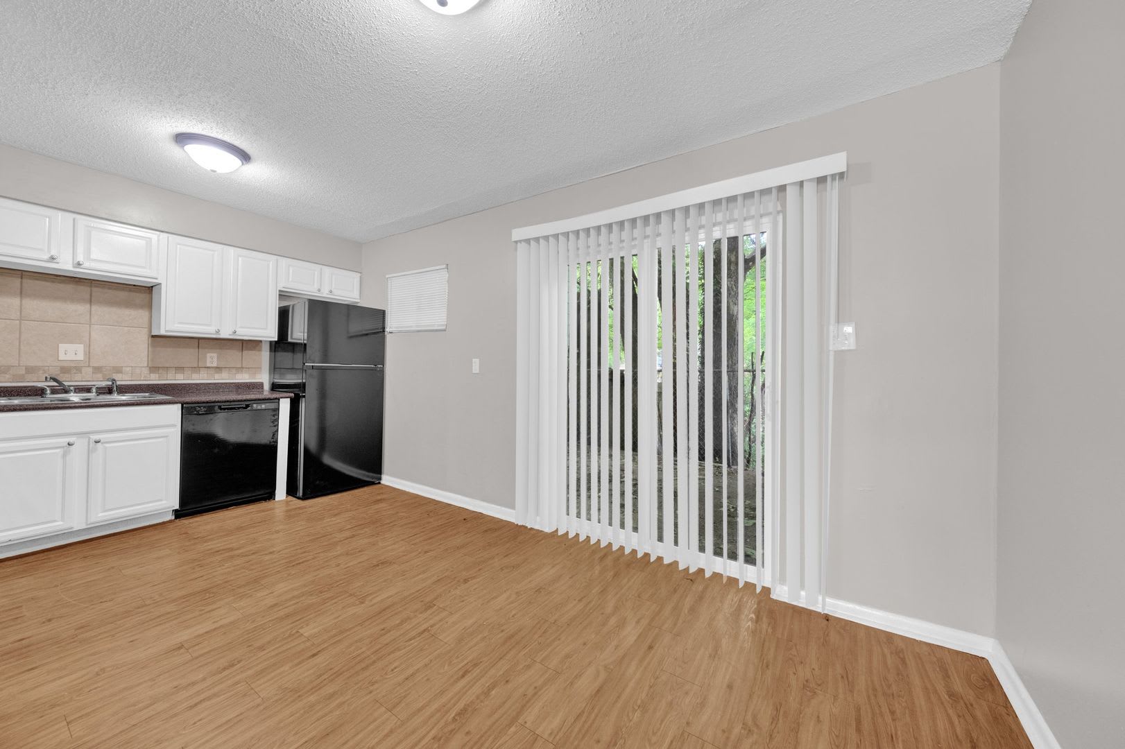 Affordable Housing Close to U of M & Highland – photo 4
