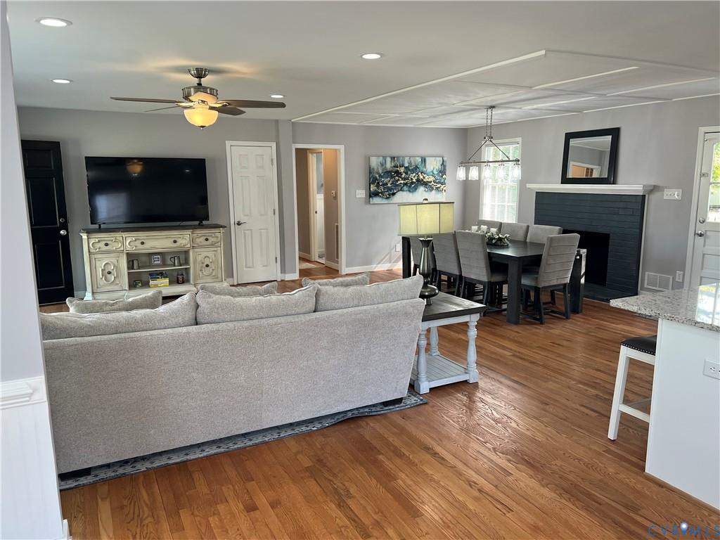 2200 Lauderdale Drive – photo 4