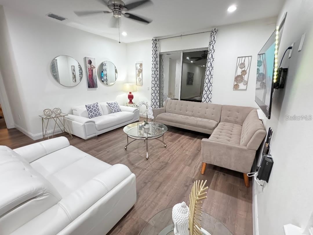 821 LAND Avenue – photo 2