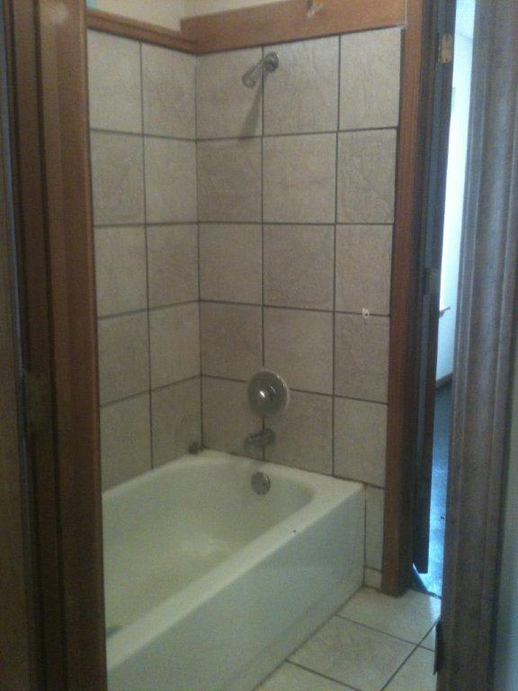 958-960 North Lancelot Avenue – photo 3