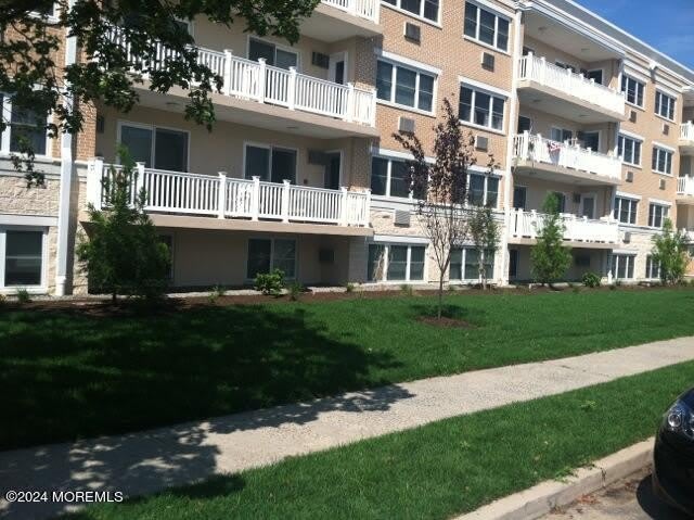 200 Ocean Park Avenue – photo 5