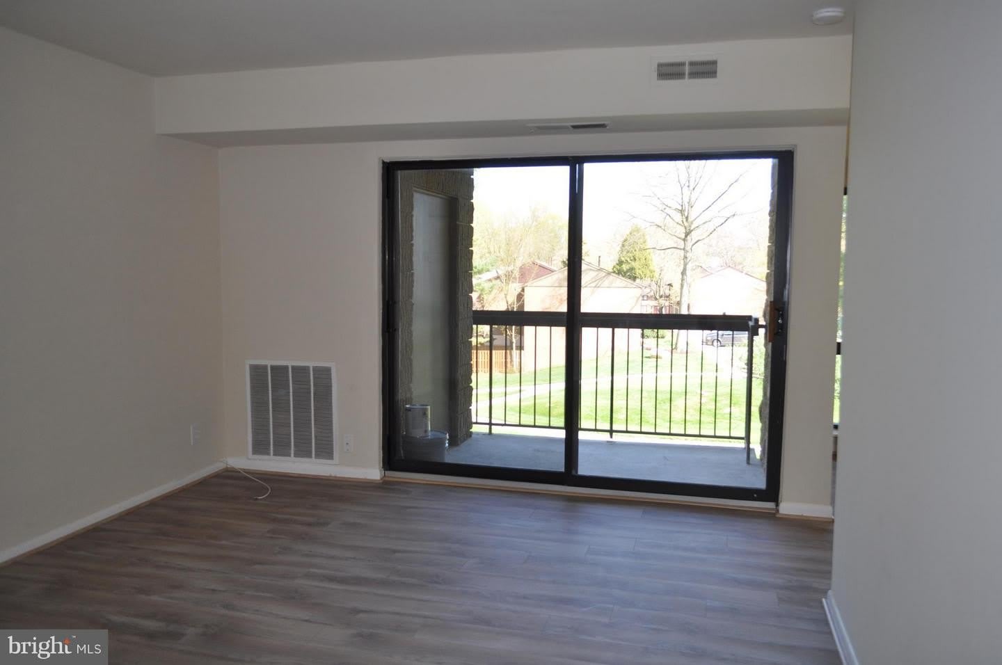6091 MAJORS LN #6 – photo 5