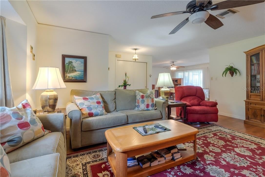 37 OAKLAND HILLS Place – photo 5