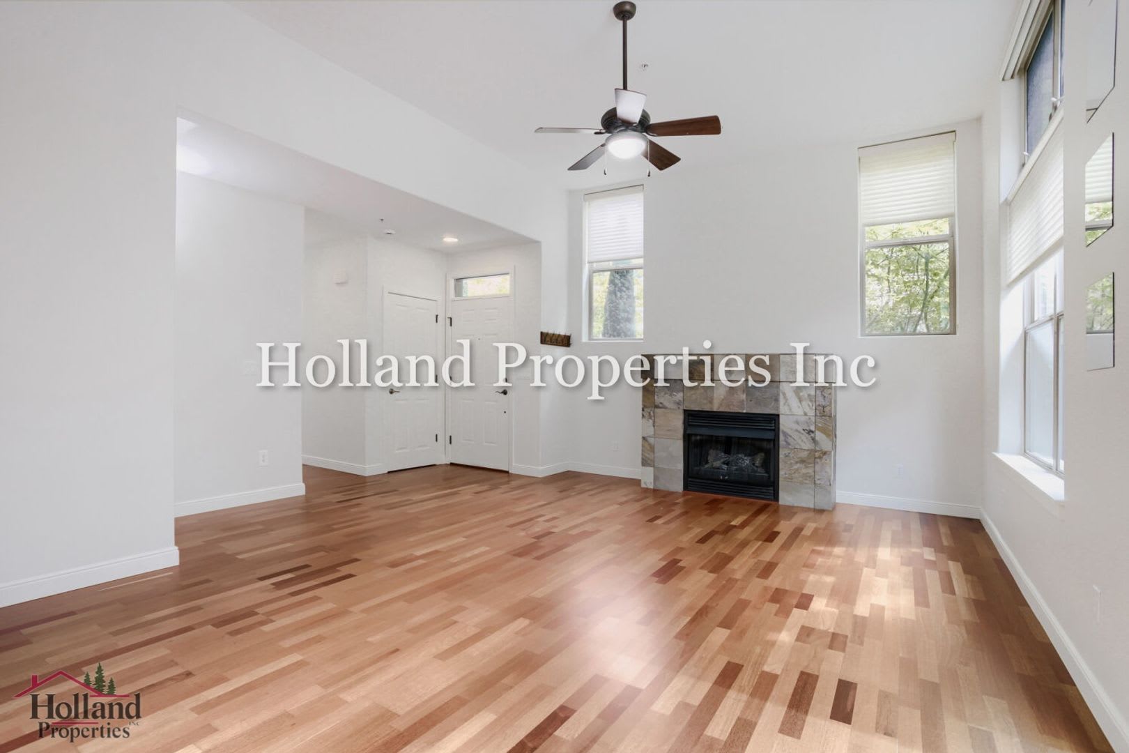 Charming 2BR Hillsboro Home with Fireplace, Pool & Private Patio – photo 4