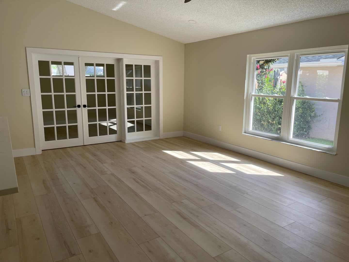 Lovely home in gated, 55+ community – photo 4