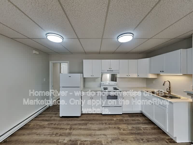 118 S Hanover St – photo 4