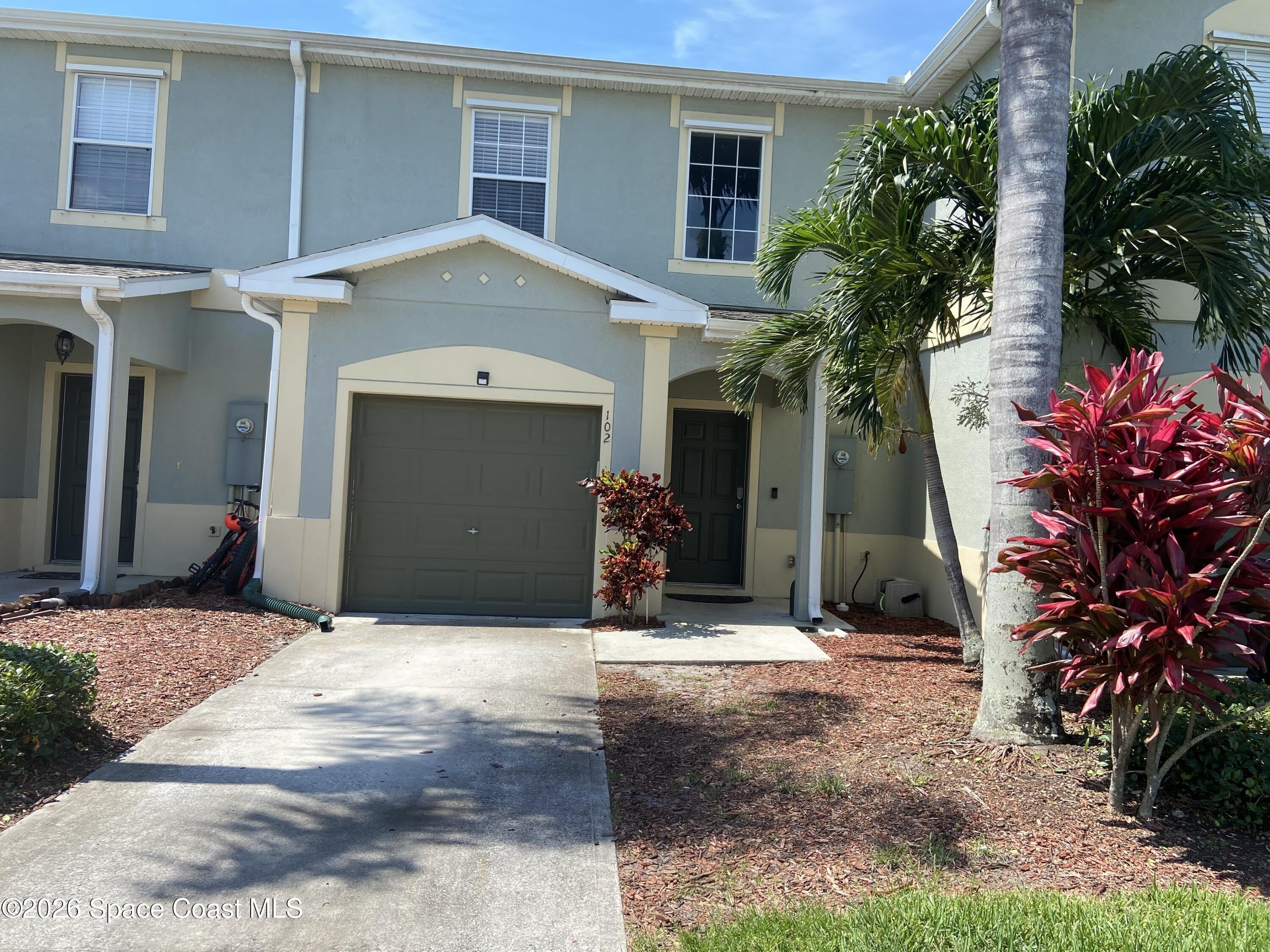 2630 Revolution Street E – photo 1