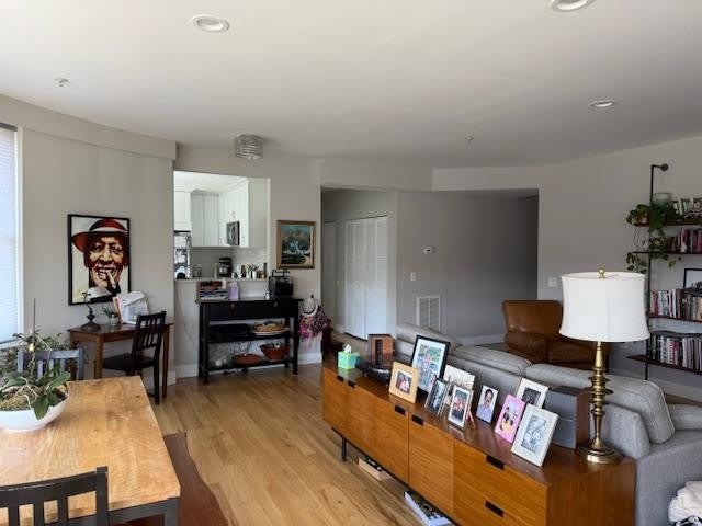 400 9TH ST W5E – photo 2