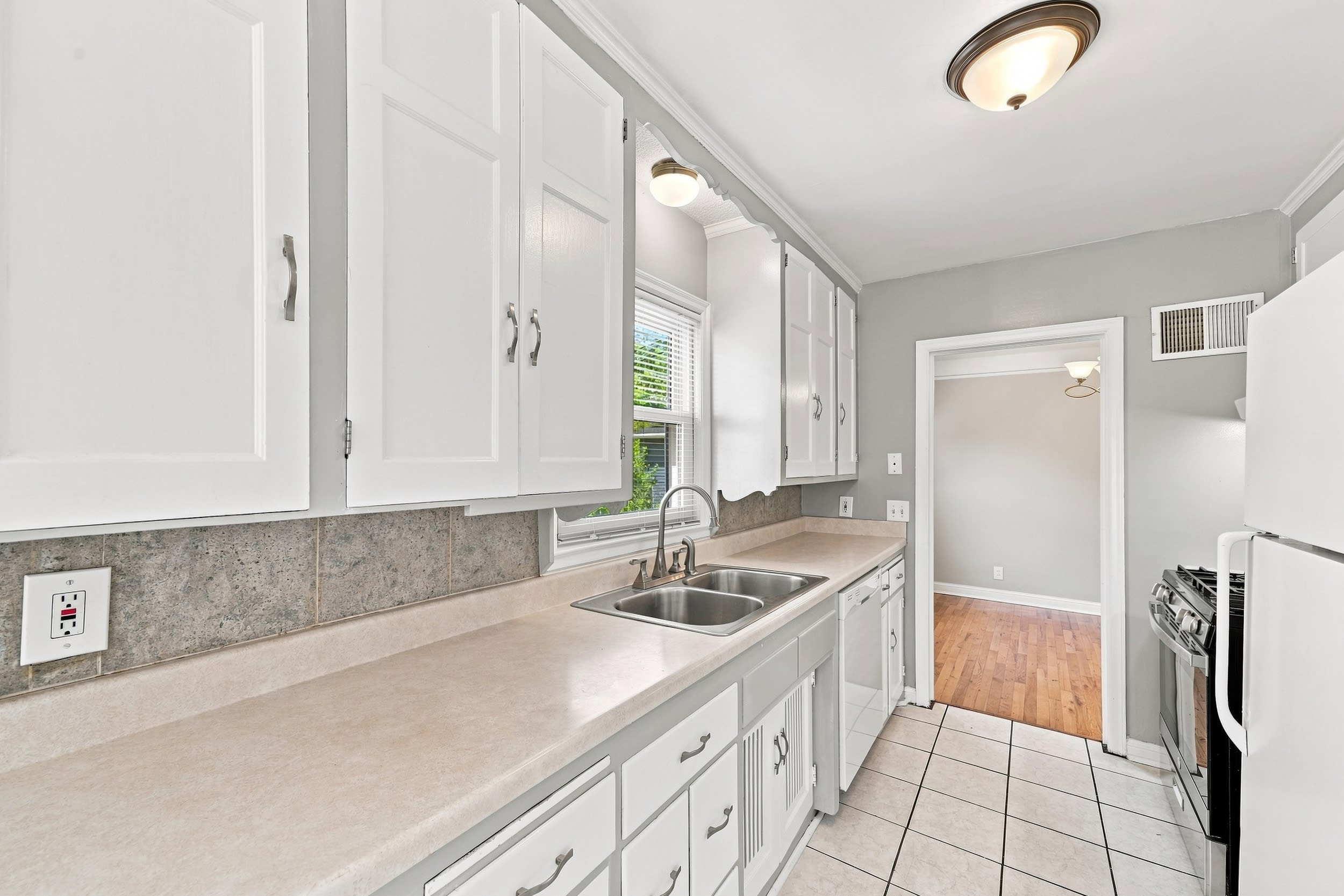 7620 Harriet Avenue – photo 5